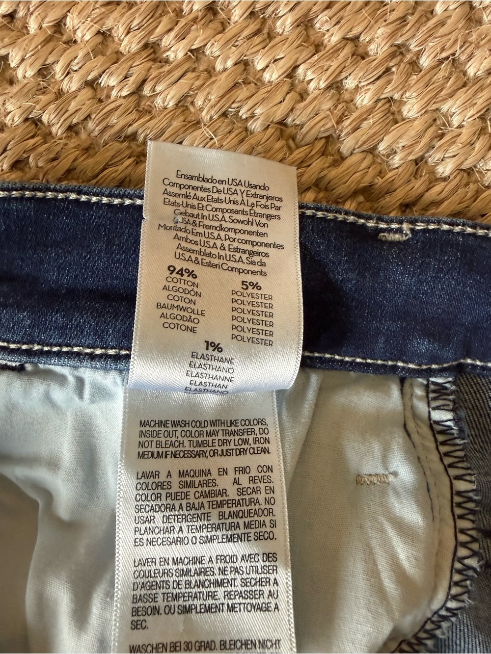 MOTHER Hustler Roller Sneak Wide-Leg Flare Jeans - Picture 5 of 8